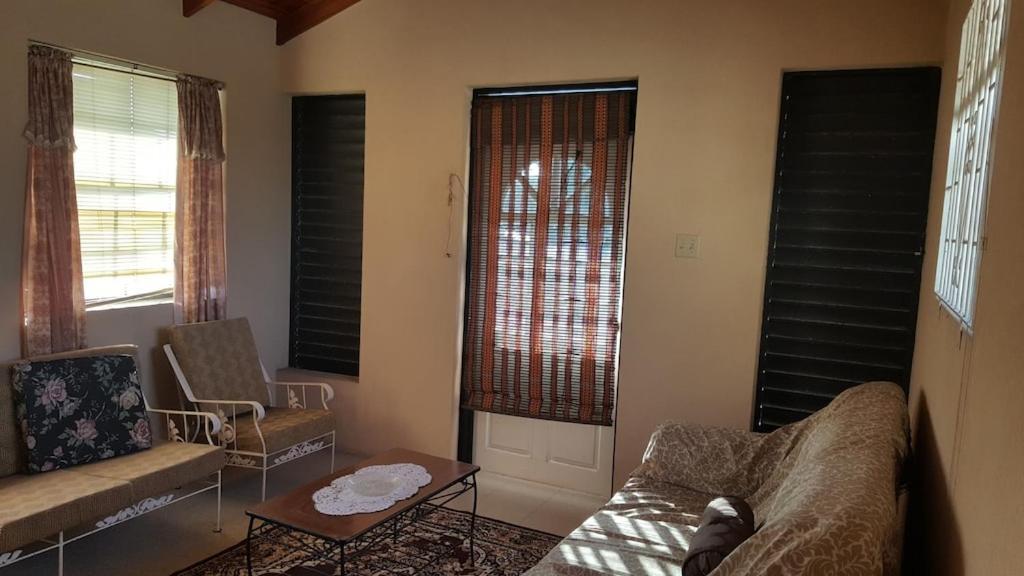 Вилла Donamae 2 Story Barbados House Бриджтаун Экстерьер фото