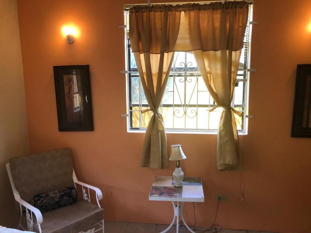 Вилла Donamae 2 Story Barbados House Бриджтаун Экстерьер фото